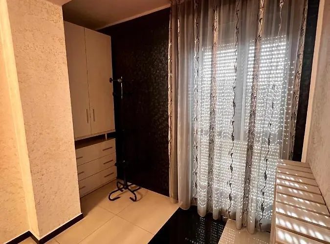 Appartamento Zona Fabricii Ford *